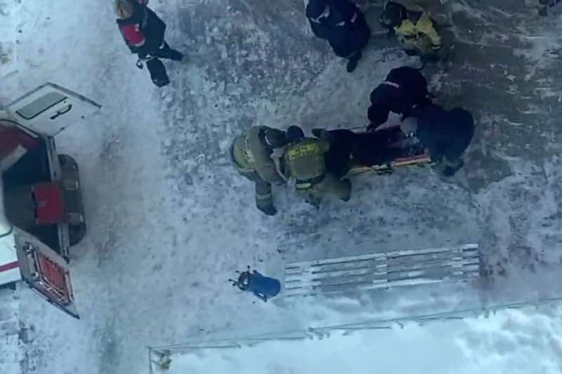 В Первоуральске умер подросток, выпавший с 16-го этажа