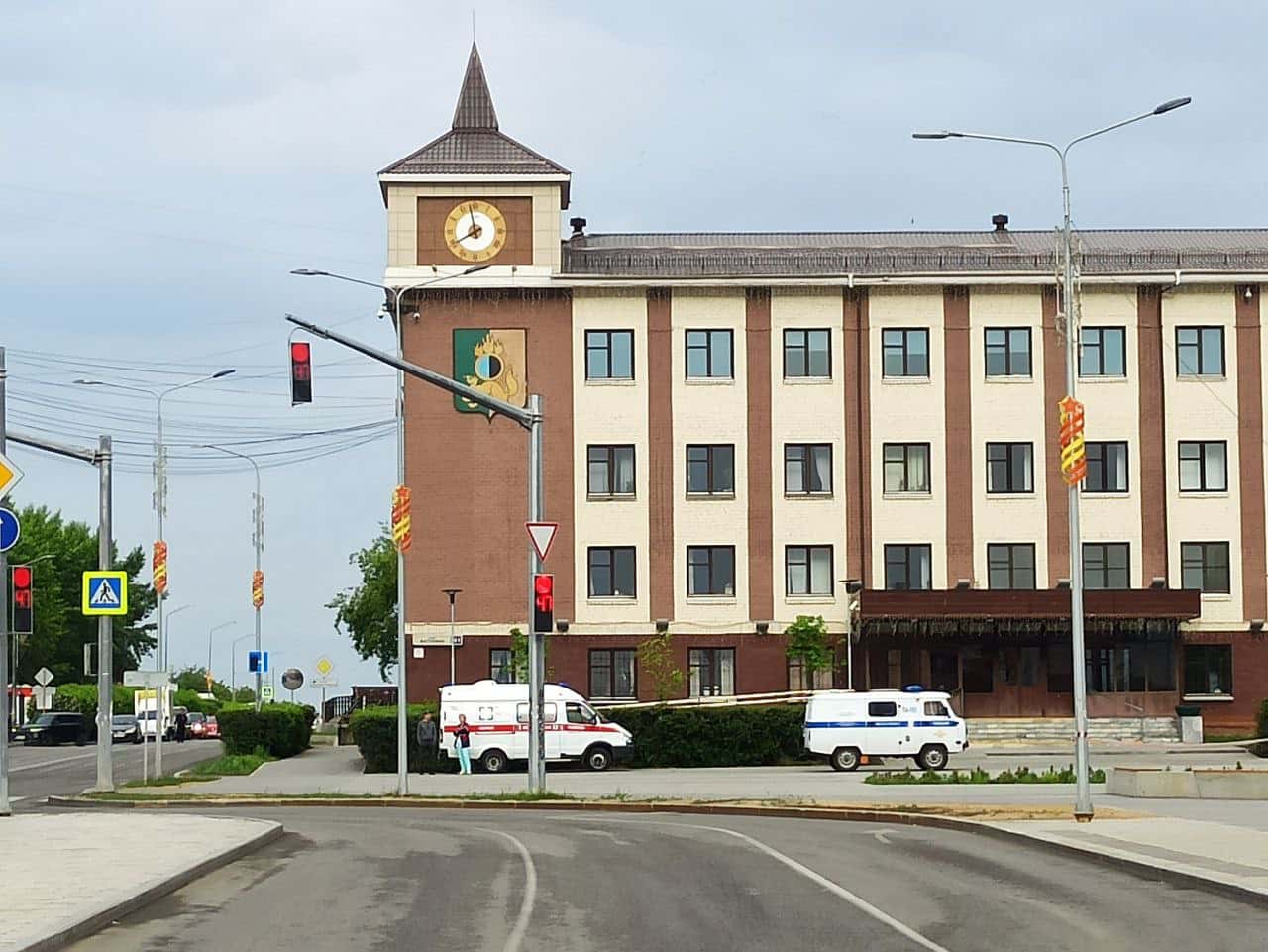 В Первоуральске силовики перекрыли центр города