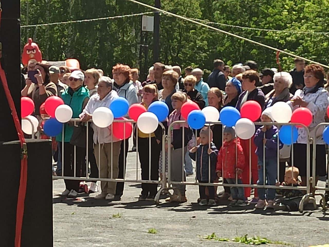 В Первоуральске ведущая концерта «Я люблю тебя, Россия!» попалась на исторической ошибке