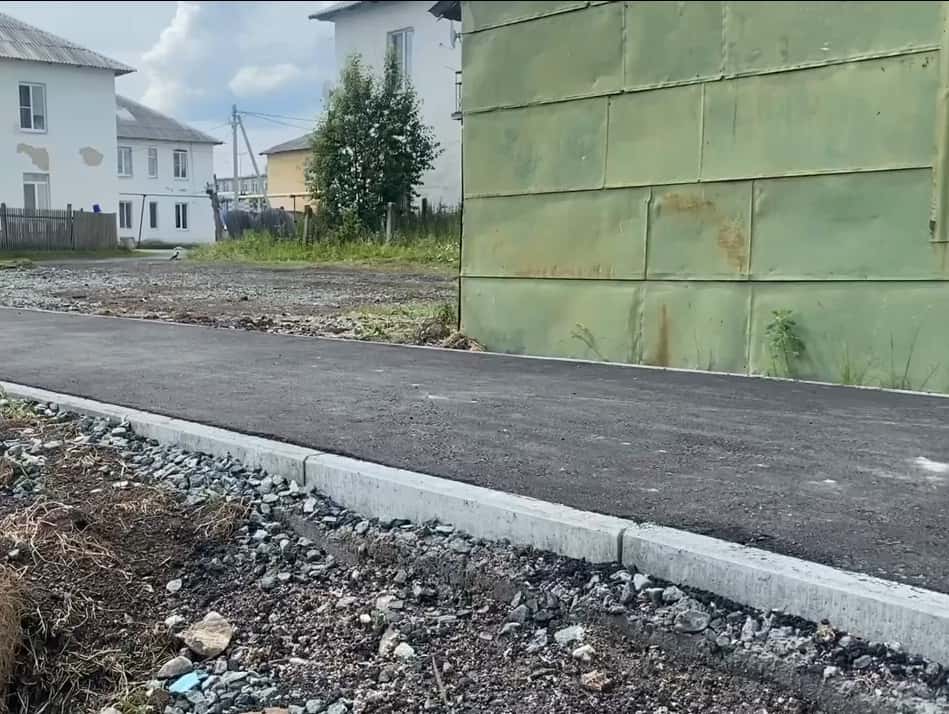 Жители Кузино попросили главу Первоуральска заасфальтировать все дороги 