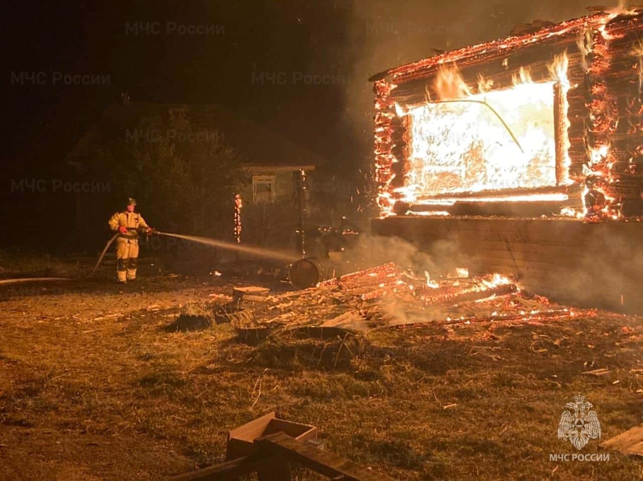 В Кузино под Первоуральском произошёл крупный пожар 