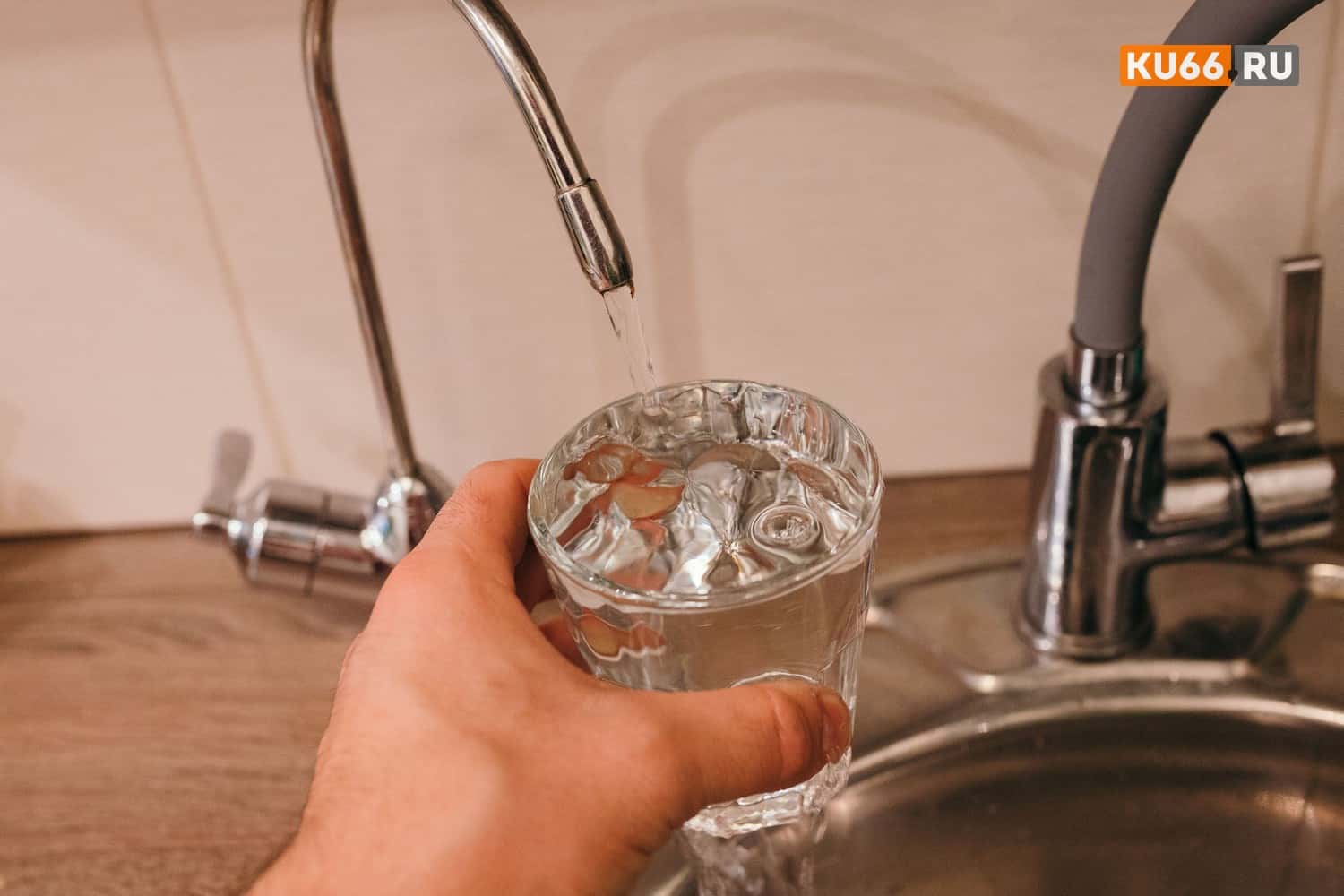 Первоуральцы жалуются на месяцы ожидания горячей воды 