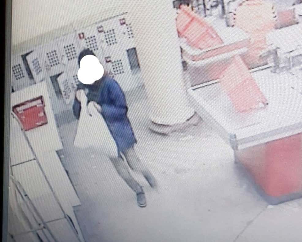 В Первоуральске мальчик нашёл чужую карту и накупил вкусностей 