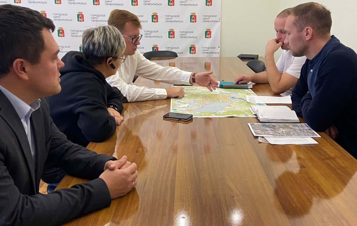 В Первоуральске появятся новые площадки для выгула собак