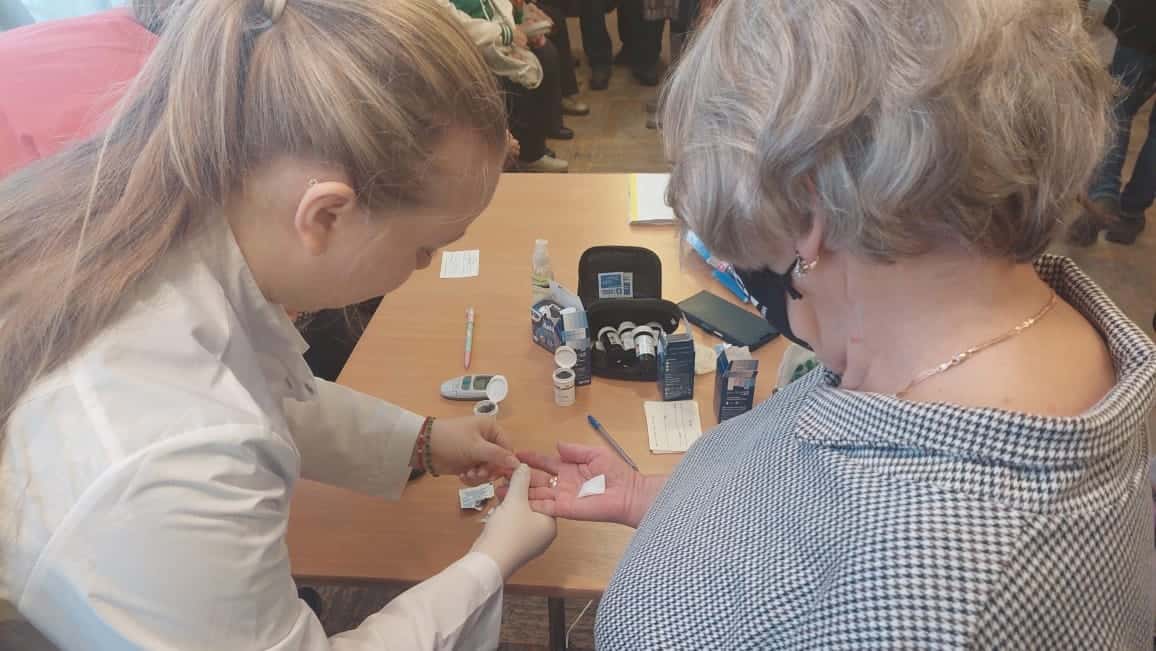 70 первоуральцев проверили свой уровень сахара и холестерина