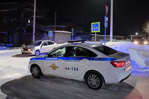 В поселке под Первоуральском водитель сбил 16-летнюю девочку на пешеходном переходе