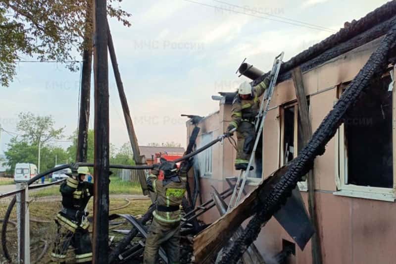 В посёлке под Первоуральском в пожаре погибли три человека, в том числе двое детей
