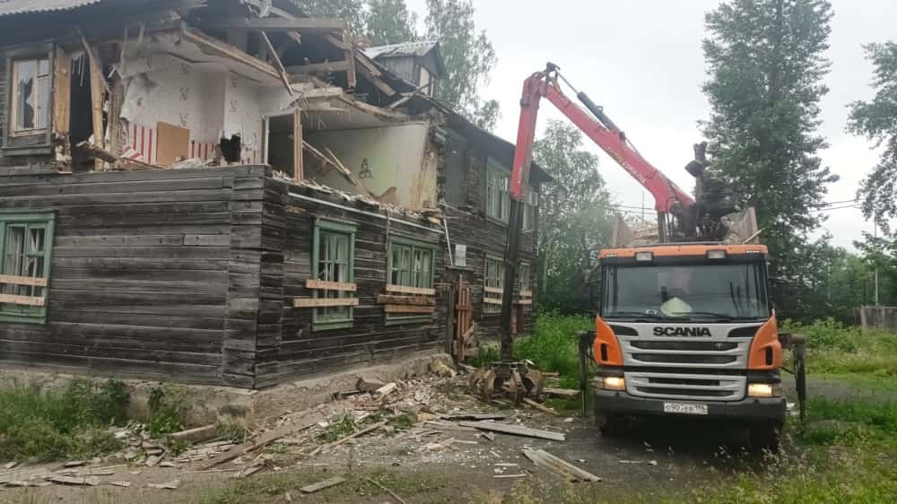 Под Первоуральском снесут аварийное здание