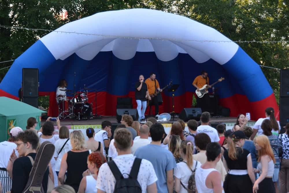 Праздник ко Дню молодежи прошел в Первоуральске 7 июля