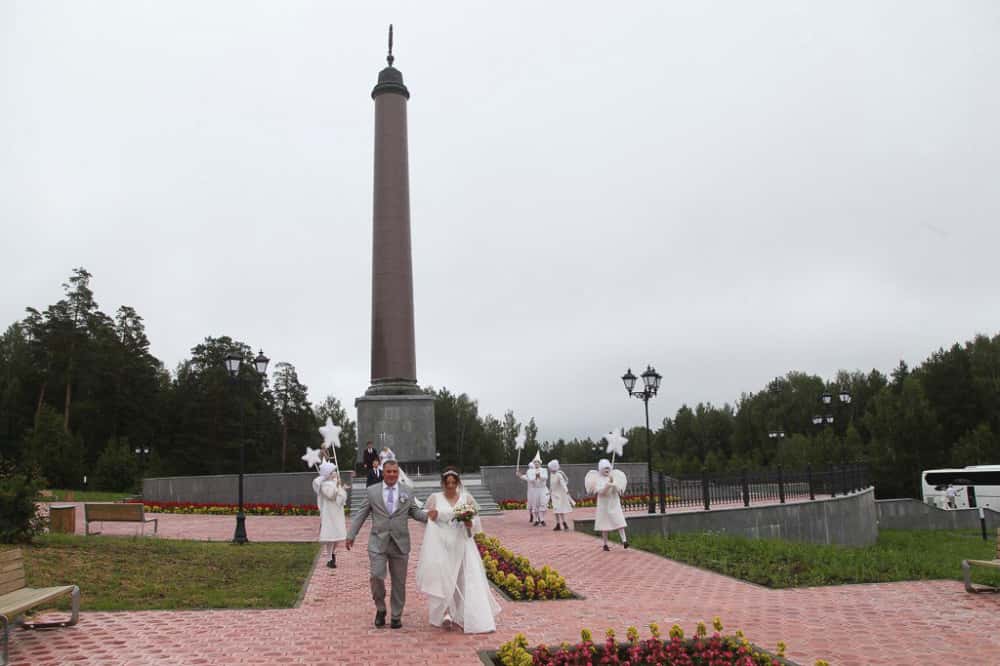 В Первоуральске прошли необычные церемонии регистрации брака