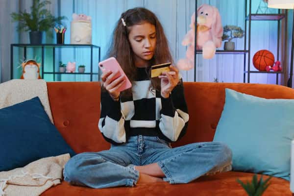 Банки вернут деньги, если вас обманули мошенники: новый закон вступил в силу