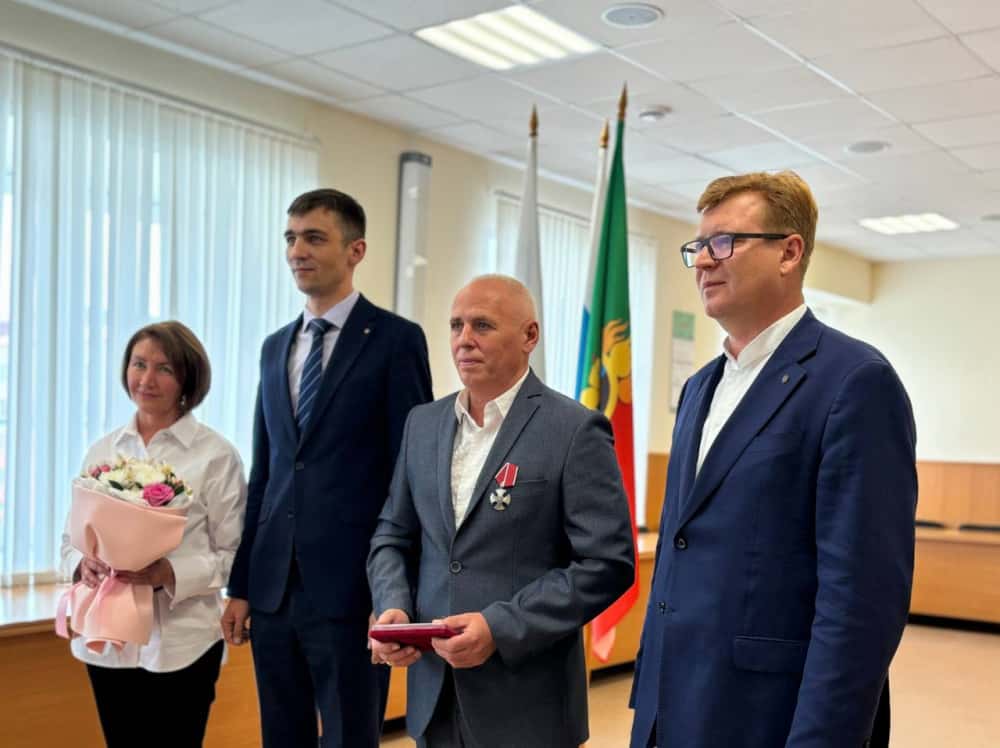 Спас десятки жизней: первоуральцу Сергею Шморгунову вручили орден Мужества за участие в СВО