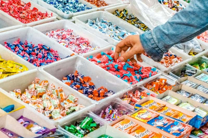 Врач рассказала, чем опасно злоупотребление сладостями