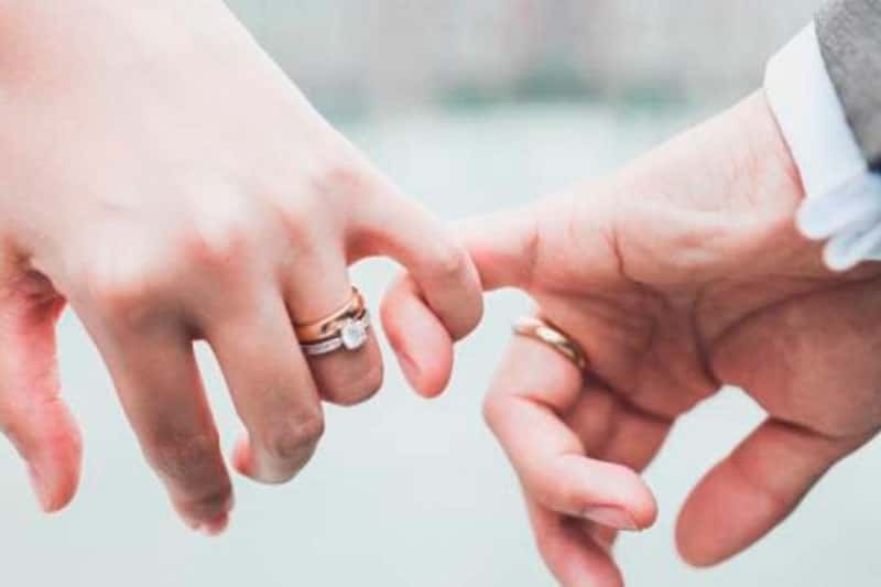 В Госдуме предлагаю платить за брачный стаж