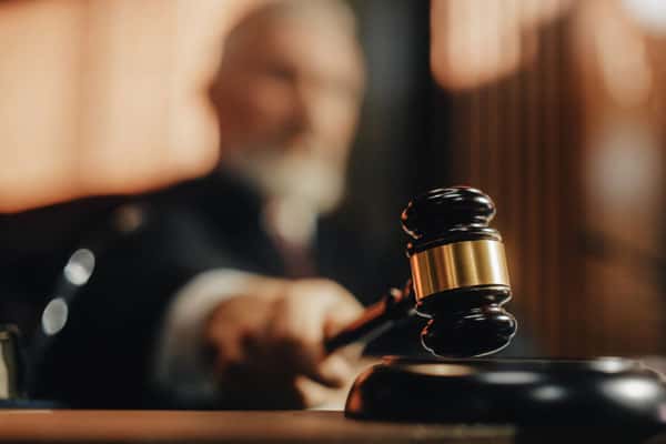 Суд не изменил срок свердловчанину, убившему женщину