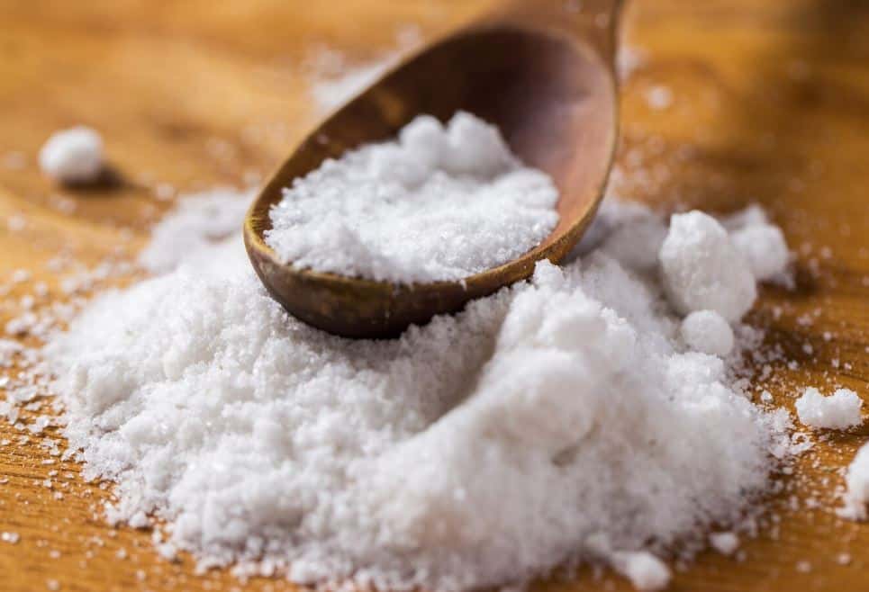 Диетолог рассказала, почему не стоит отказываться от соли