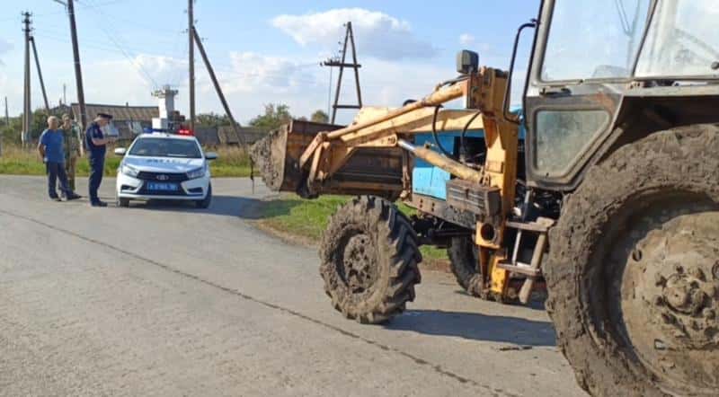 На Урале задержали малолетнего тракториста