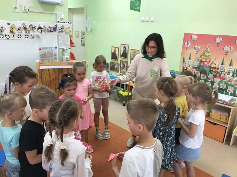 В Первоуральске выбирают лучших педагогов