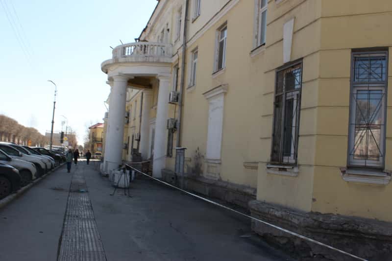 Полиция Первоуральска разыскивает вора строительных инструментов из Слободы