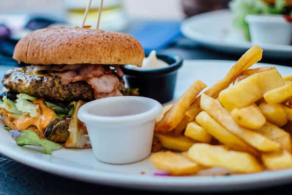 Врач назвал продукты, которые способны вызвать депрессию