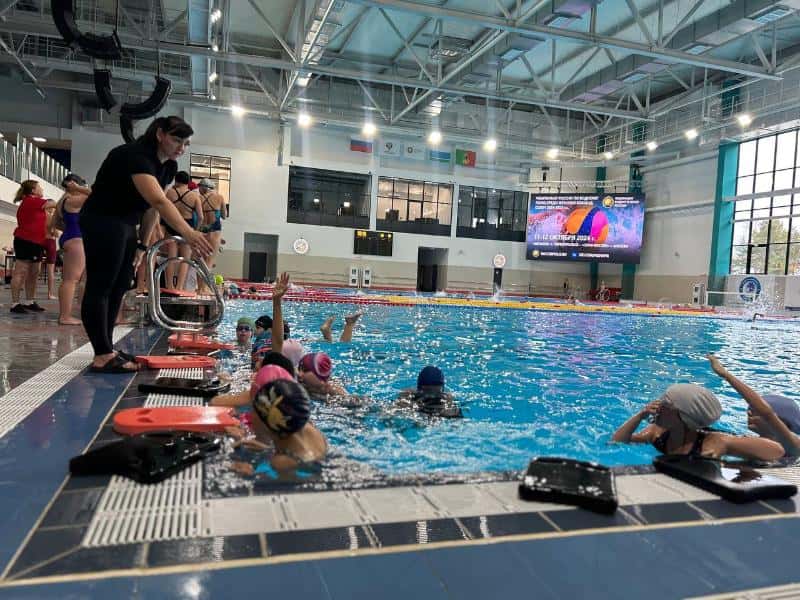 В Первоуральске стартовали занятия по водному поло для детей