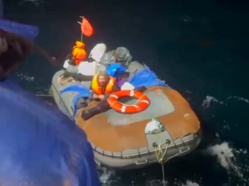 Спасен турист, который провел два месяца в Охотском море