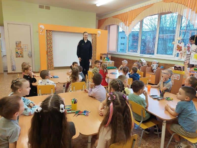 Юным первоуральцам рассказали о ПДД