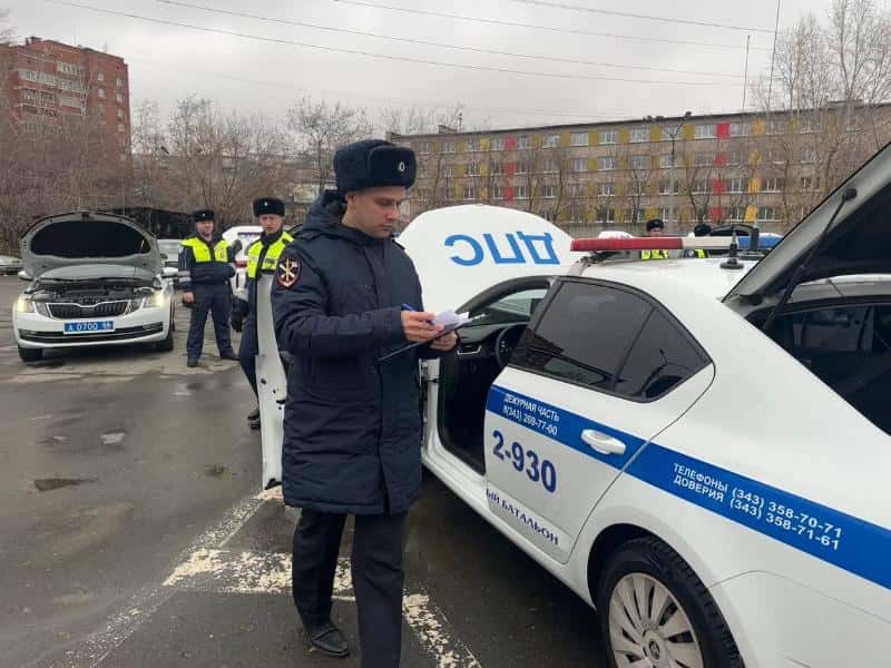 Свердловская ГАИ перешла на зимний режим