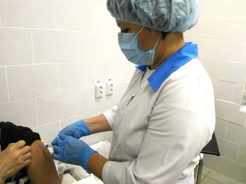 Медики привили от гриппа более 41 тысячи первоуральцев