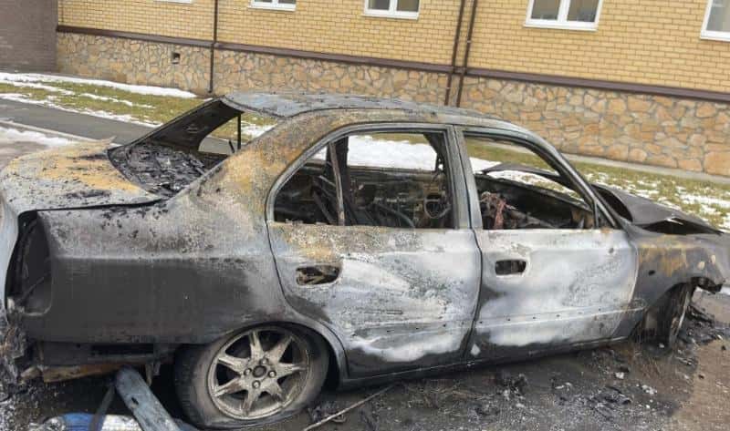 «Отказала мужчине»: девушке спалили машину под Екатеринбургом