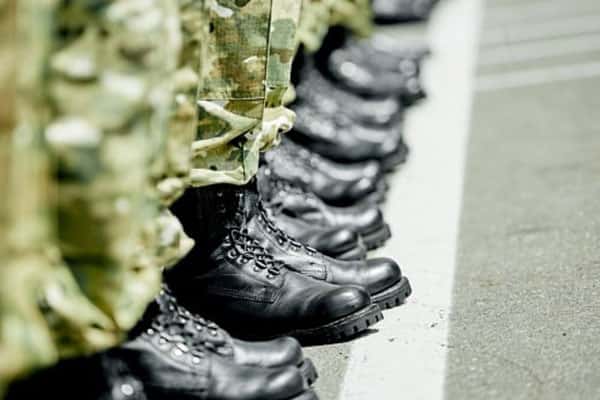 В Южной Корее ввели военное положение