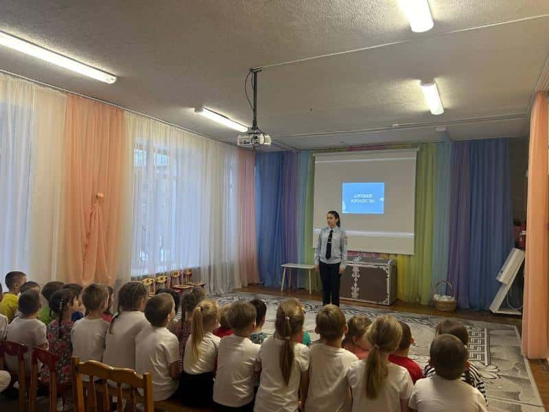 Первоуральская ГАИ рассказала дошкольникам о правилах катания с горки