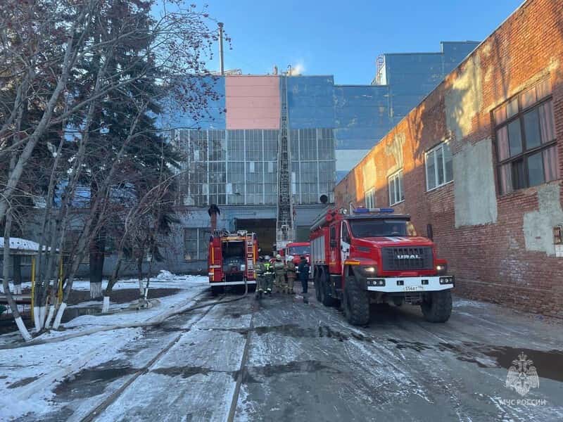 В Екатеринбурге загорелся цех из-за нарушения правил безопасности