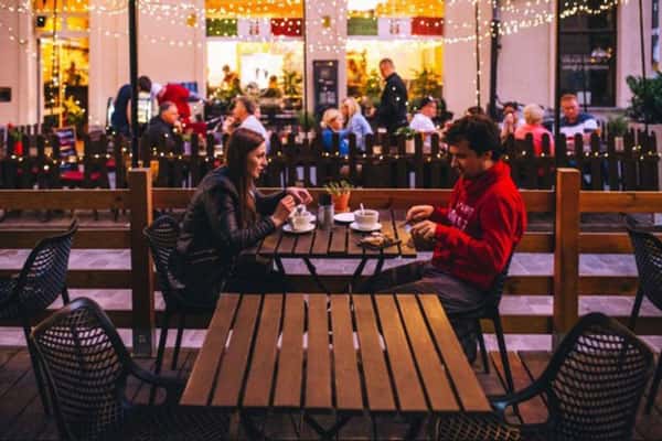 Врач рассказала, с чего начинать новогодний ужин