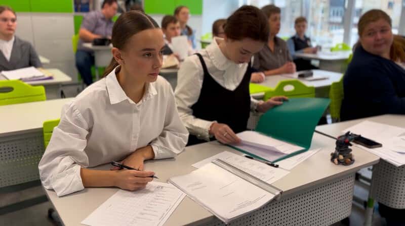 В первоуральском лицее прошел "Калейдоскоп гуманитарных наук"