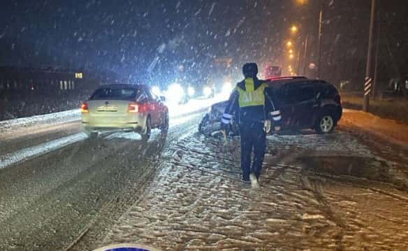 На трассе «Екатеринбург-Тюмень» ограничили движение