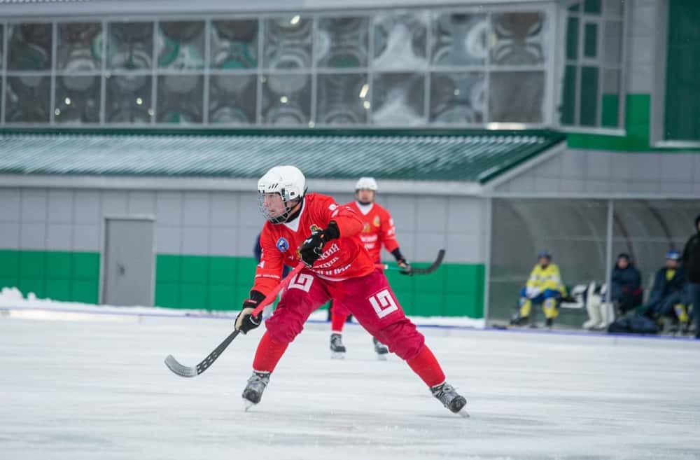 Первоуральские хоккеисты одержали победу в борьбе с командой из Казани