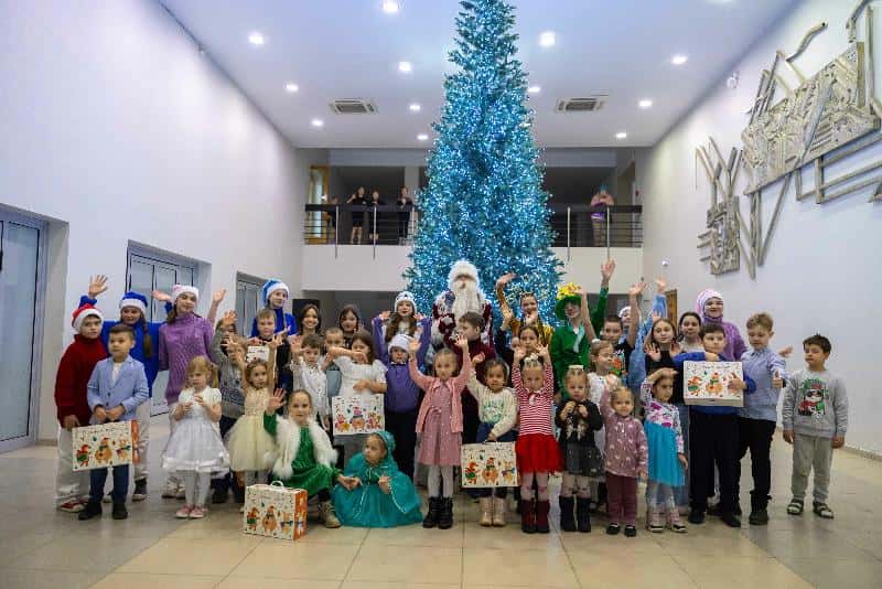 Первоуральский новотрубный завод организовал новогодние мероприятия для детей