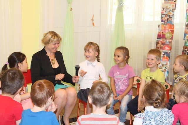 Воспитательница из Первоуральска получила медаль «За службу образованию»