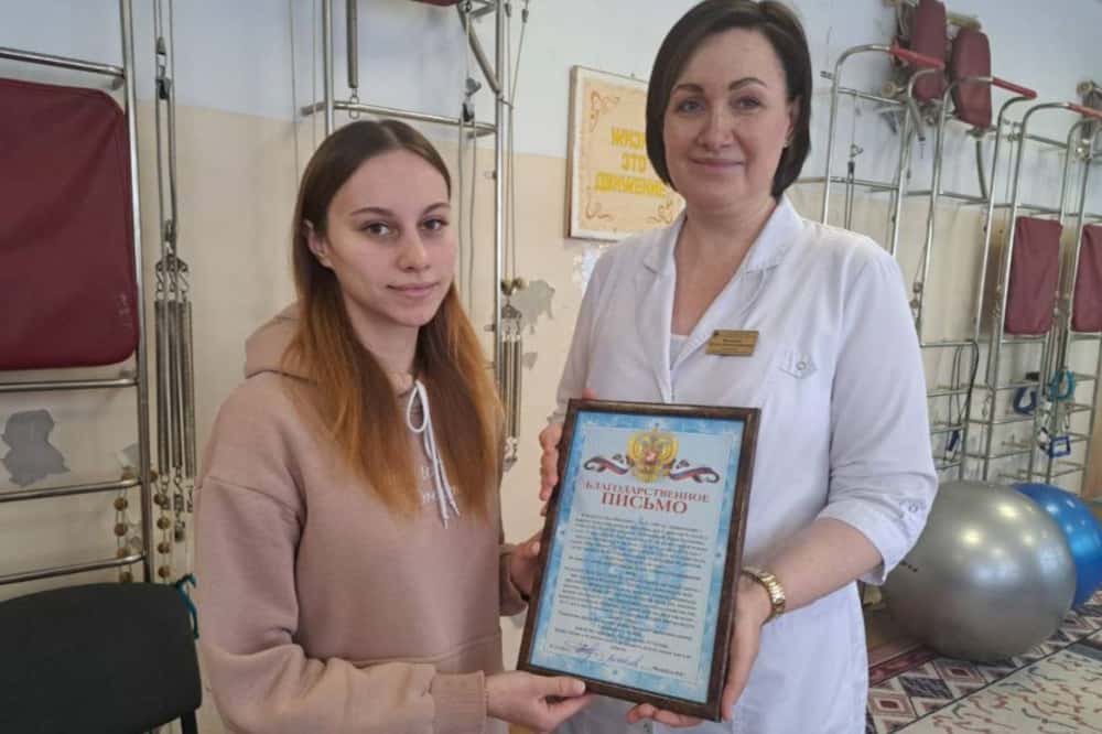 В Свердловской области начинающий фельдшер спасла 75-летнего мужчину, который не мог дышать 