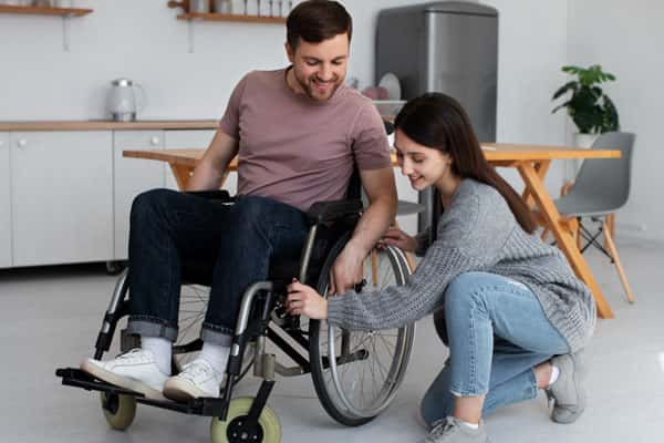 В России устройства для людей с ОВЗ будут обновлять чаще: в силу вступил приказ Минтруда