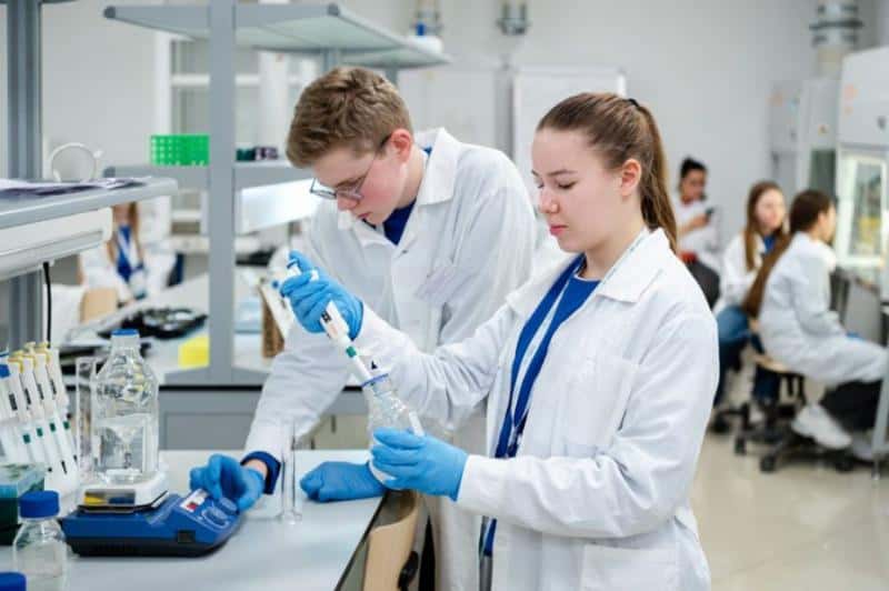 На Урале школьники представили 20 инновационных проектов