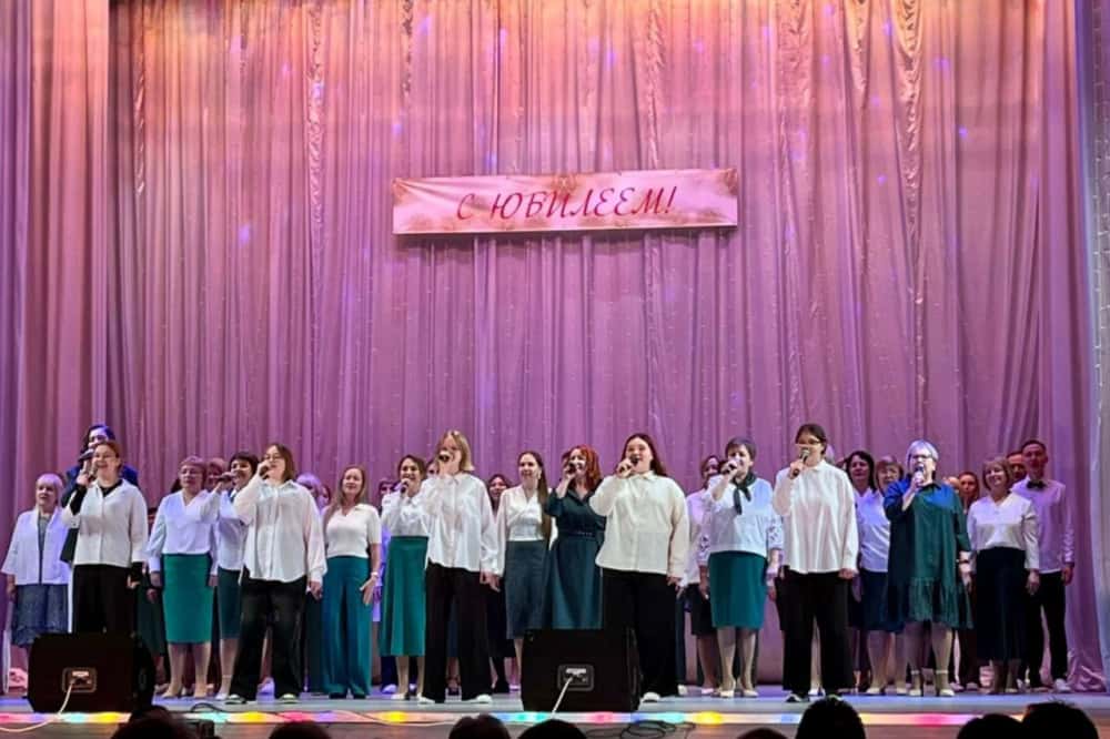 Две школы Первоуральска отмечают юбилей в начале февраля