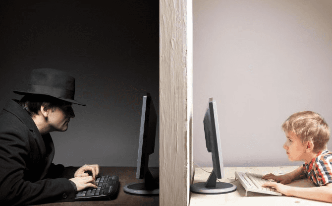 Мошенники стали обманывать подростков через новую систему «фейк босс»