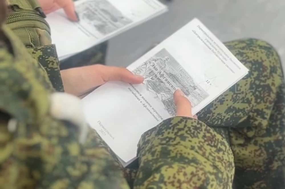 В Первоуральске урок мужества для школьников провели ветераны боевых действий