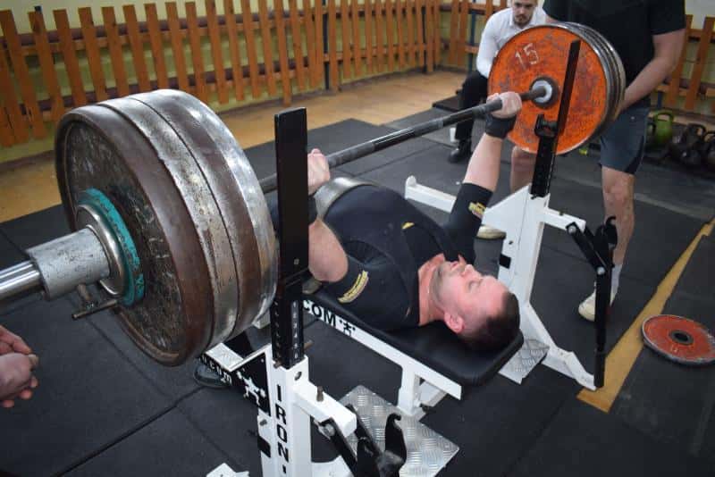 Первоуральцы показали себя на первенстве по пауэрлифтингу