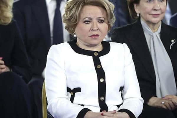 «Пусть учатся у себя дома»: Матвиенко предложила ограничить прием студентов в столичные вузы