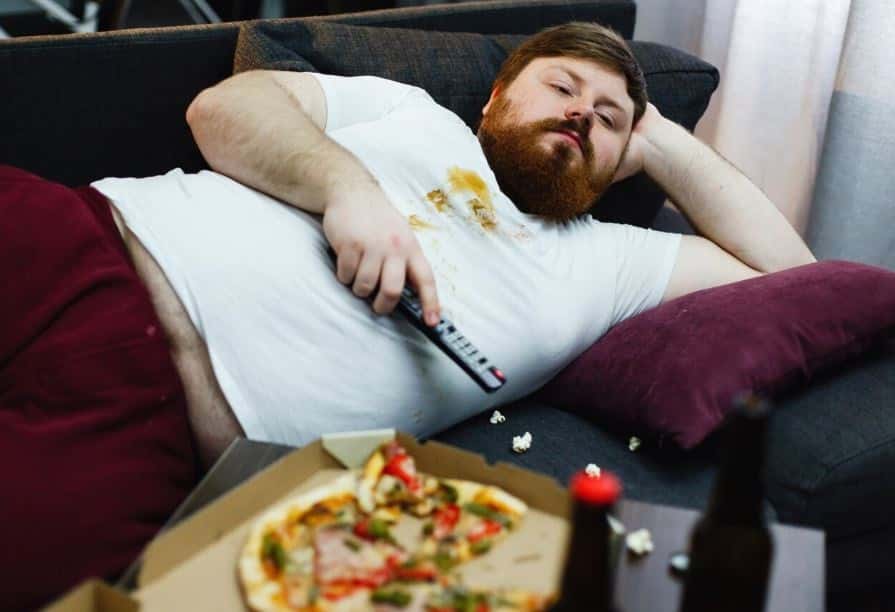 Ученые из Польши выяснили: брак повышает риск ожирения у мужчин в 3,2 раза