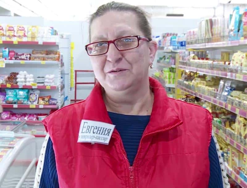 Кассирша из Первоуральска приняла участие в модном проекте по преображению. Фото