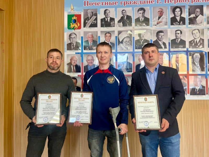  Игорь Кабец наградил ветеранов СВО за успехи на «Кубке Защитников Отечества» по зимним видам спорта